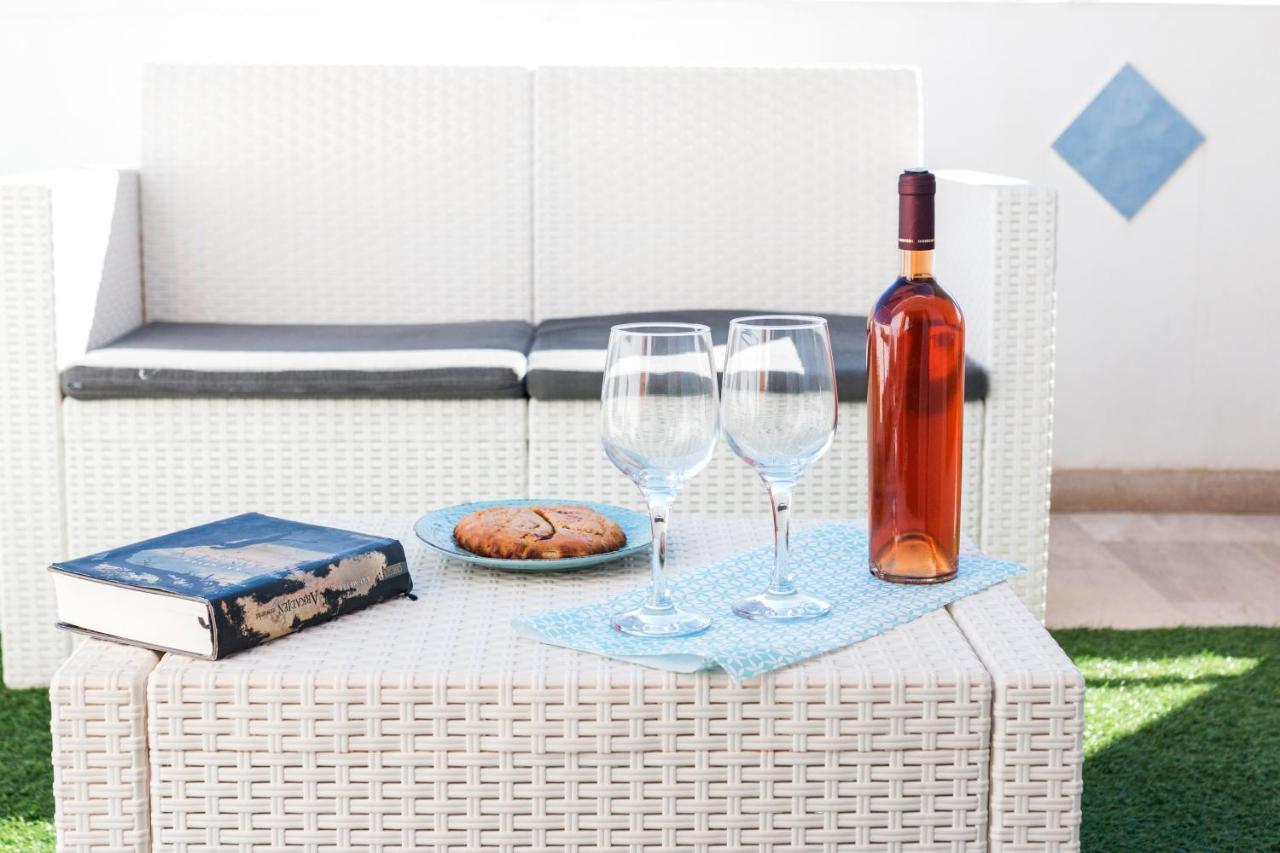 White Rose Suite Apartment Cala Gonone Exteriér fotografie