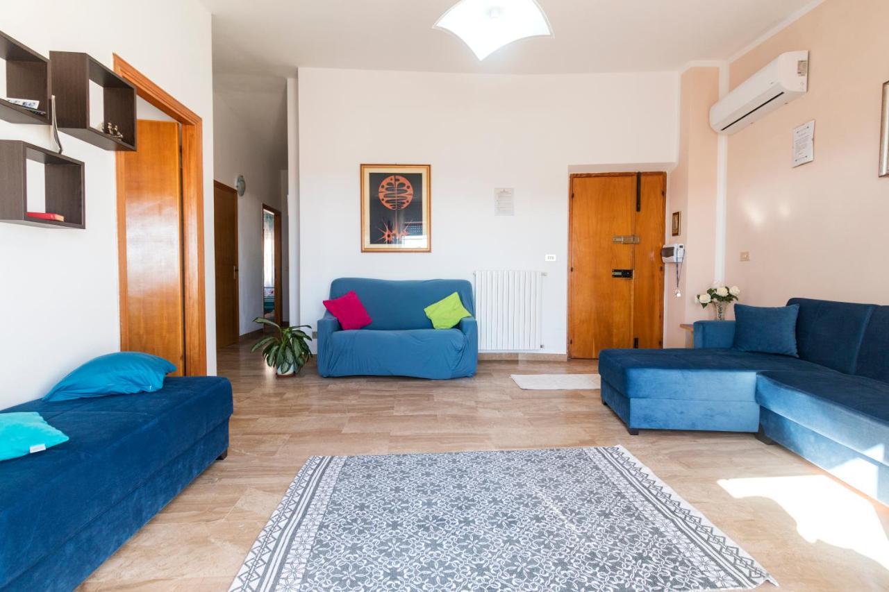 White Rose Suite Apartment Cala Gonone Exteriér fotografie